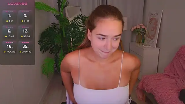 LovelyJessie online show from 06-18-26, 01:27