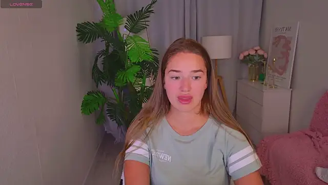 LovelyJessie online show from 07-29-26, 01:43
