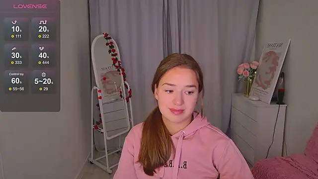 LovelyJessie online show from 02-25-26, 01:55