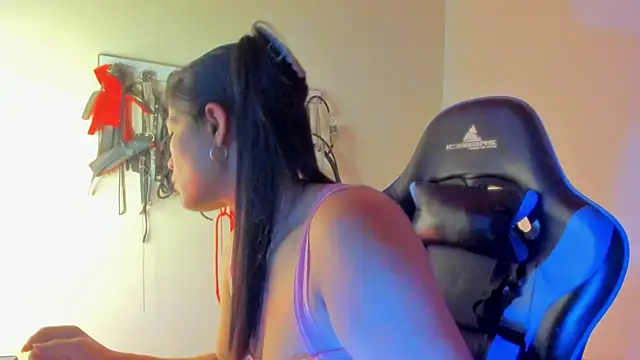 scarlet-kennedy98 online show from 04-12-26, 08:56