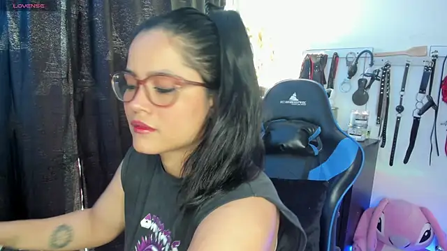 scarlet-kennedy98 online show from 01-24-25, 10:30