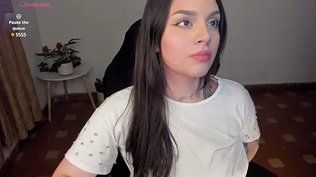 Snapshot of anaveleeez chatting on 03-20-25, 07:03 anaveleeez online show from 03-20-25, 07:03