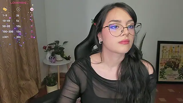 Snapshot of anaveleeez chatting on 10-05-25, 09:49 anaveleeez online show from 10-05-25, 09:49