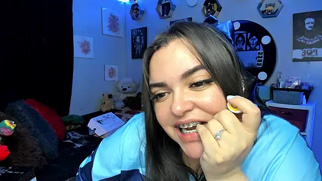 Luise Meyrink online show from 12-19-25, 03:32