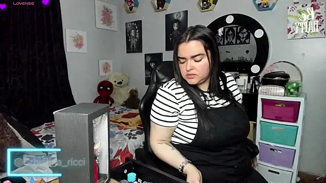 Luise Meyrink online show from 09-16-25, 02:34