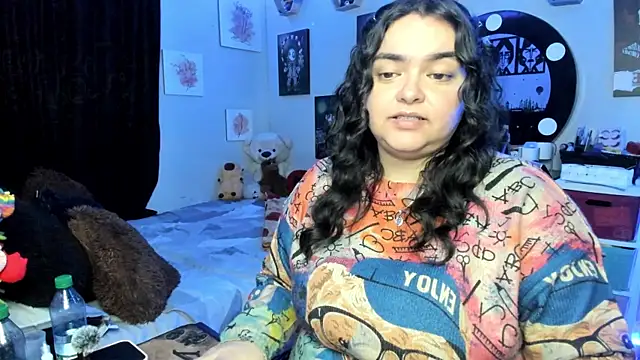 Luise Meyrink online show from 11-07-25, 03:00