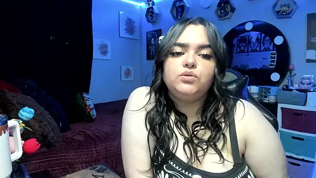 Luise Meyrink online show from 02-24-26, 01:17