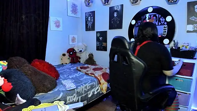 Luise Meyrink online show from 12-03-25, 02:56