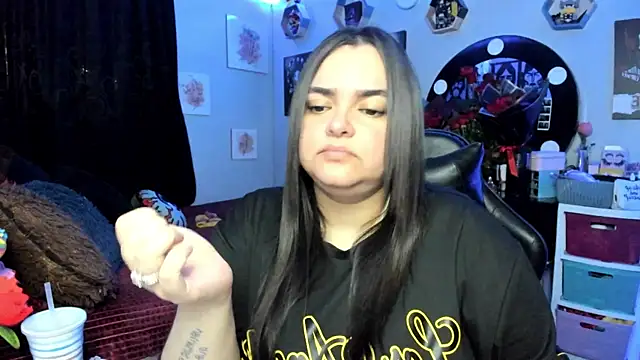 Luise Meyrink online show from 02-17-26, 02:42