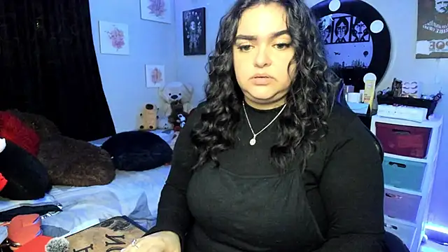 Luise Meyrink online show from 11-05-25, 01:20