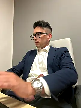 masterboss  online show from 11-18-25, 02:42