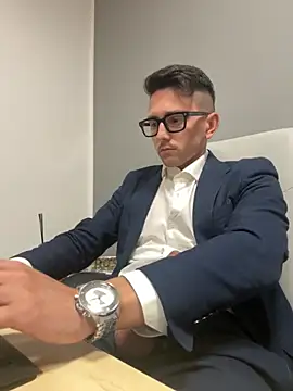 masterboss  online show from 10-28-25, 02:16