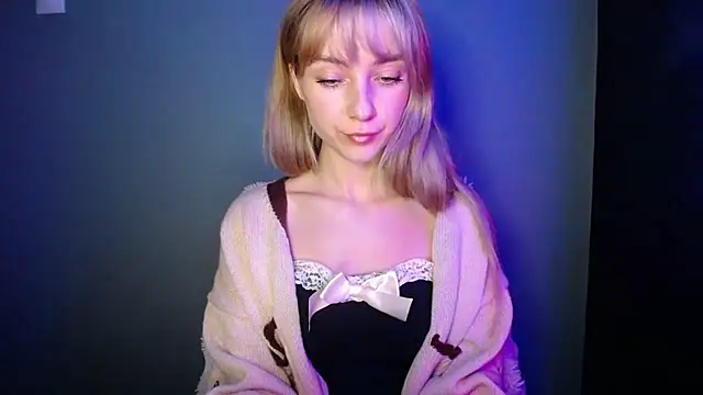 LuciaYoung online show from 12-02-25, 01:13