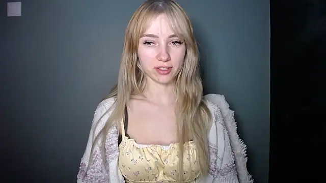 LuciaYoung online show from 01-07-26, 07:41