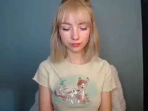 LuciaYoung online show from 03-09-26, 07:34