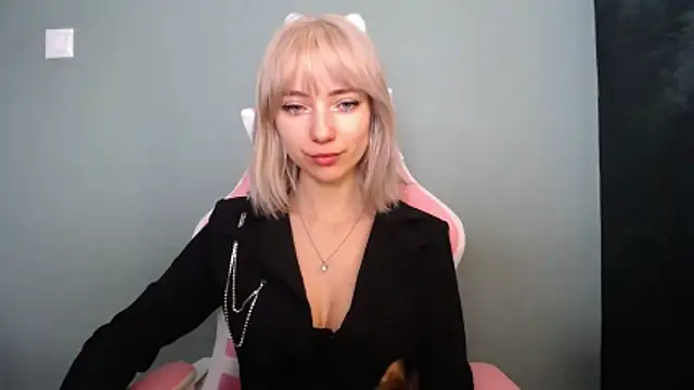 LuciaYoung online show from 03-21-26, 07:53