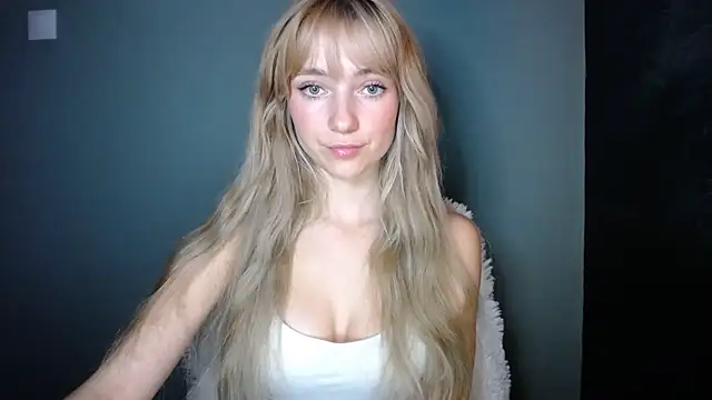 LuciaYoung online show from 11-07-25, 07:40