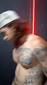 Snapshot of raymon616 chatting on 10-23-25, 02:32 raymon616 online show from 10-23-25, 02:32