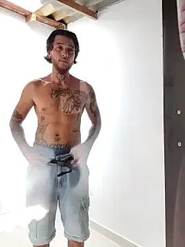 Snapshot of raymon616 chatting on 03-20-25, 03:14 raymon616 online show from 03-20-25, 03:14