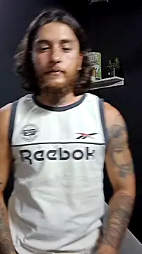 Snapshot of raymon616 chatting on 09-29-25, 01:12 raymon616 online show from 09-29-25, 01:12