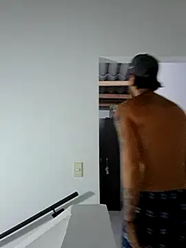 Snapshot of raymon616 chatting on 03-18-25, 10:28 raymon616 online show from 03-18-25, 10:28