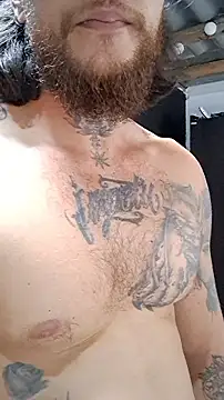 Snapshot of raymon616 chatting on 10-13-25, 02:40 raymon616 online show from 10-13-25, 02:40