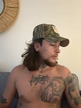 Snapshot of raymon616 chatting on 02-18-26, 12:45 raymon616 online show from 02-18-26, 12:45