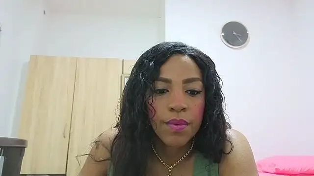 Issa Km  online show from 03-10-26, 12:03