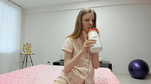 CarolHowward online show from 02-06-26, 04:19