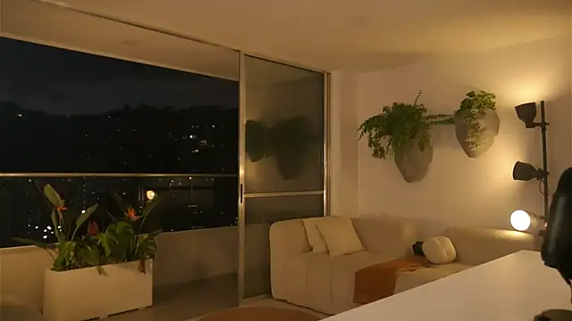 Snapshot of Ms_Sammy chatting on 02-18-26, 11:34 Ms Sammy online show from 02-18-26, 11:34