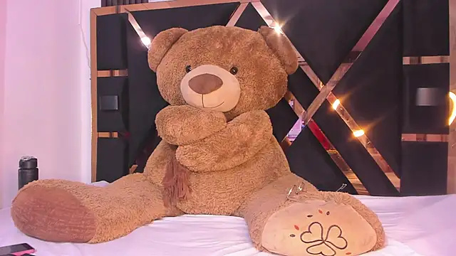 Snapshot of Ebony_beautifull chatting on 02-27-25, 02:03 Ebony beautifull online show from 02-27-25, 02:03