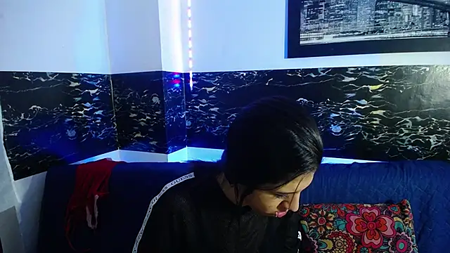 colombianmilf  online show from 12-17-25, 10:59