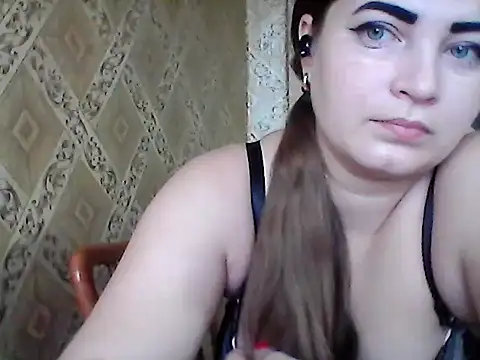 Elizabeth Meow online show from 11-06-25, 06:17