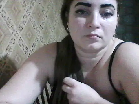 Elizabeth Meow online show from 11-27-25, 07:03