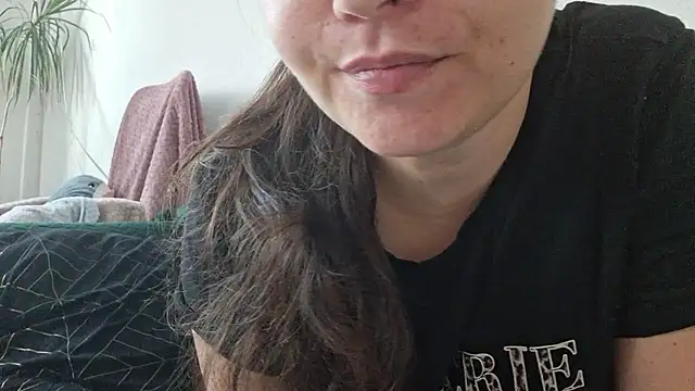 Cyndee Winter online show from 11-08-25, 11:47