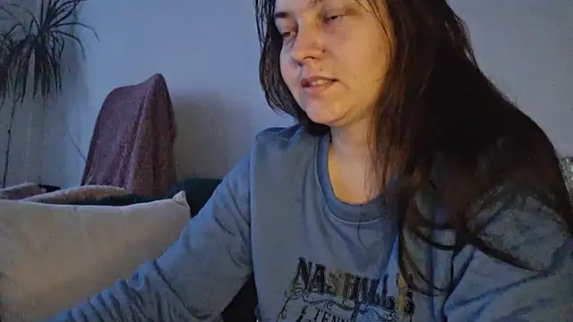 Cyndee Winter online show from 11-28-25, 02:28