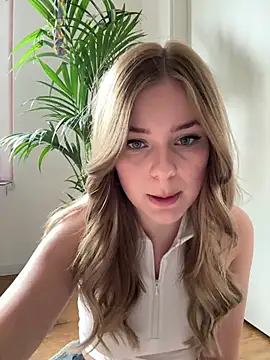 MaribelRiver online show from 02-19-26, 01:19