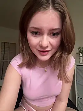 Snapshot of MaribelRiver chatting on 02-18-25, 04:47 MaribelRiver online show from 02-18-25, 04:47