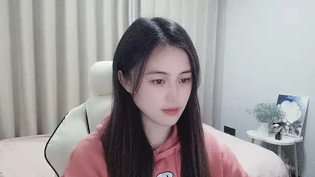 Snapshot of Wofeifei-baby chatting on 12-11-24, 03:47 Wofeifei-baby online show from 12-11-24, 03:47