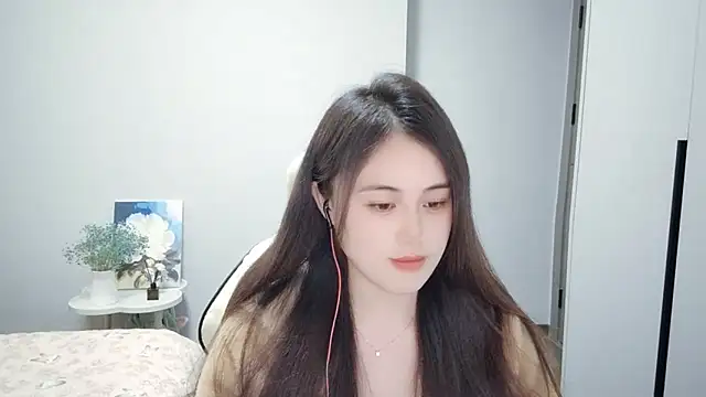 Snapshot of Wofeifei-baby chatting on 03-15-25, 03:27 Wofeifei-baby online show from 03-15-25, 03:27