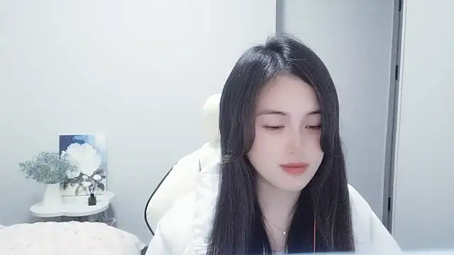 Snapshot of Wofeifei-baby chatting on 01-15-25, 03:39 Wofeifei-baby online show from 01-15-25, 03:39