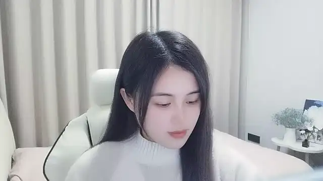 Snapshot of Wofeifei-baby chatting on 12-27-24, 03:37 Wofeifei-baby online show from 12-27-24, 03:37