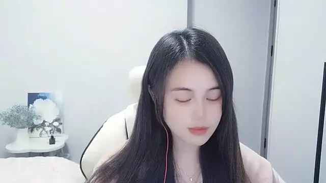 Snapshot of Wofeifei-baby chatting on 01-20-25, 03:39 Wofeifei-baby online show from 01-20-25, 03:39