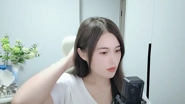 Snapshot of Wofeifei-baby chatting on 09-15-25, 03:34 Wofeifei-baby online show from 09-15-25, 03:34