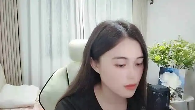 Snapshot of Wofeifei-baby chatting on 09-08-25, 03:00 Wofeifei-baby online show from 09-08-25, 03:00