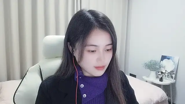 Snapshot of Wofeifei-baby chatting on 12-21-24, 03:31 Wofeifei-baby online show from 12-21-24, 03:31