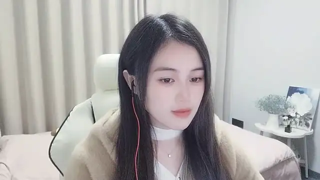 Snapshot of Wofeifei-baby chatting on 12-22-24, 03:33 Wofeifei-baby online show from 12-22-24, 03:33