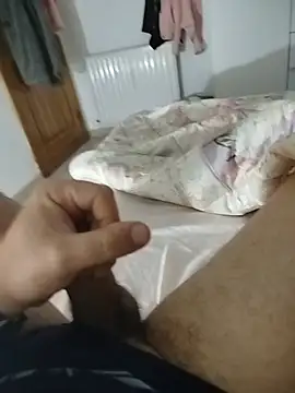 biiigbosss88 online show from 04-05-26, 09:54