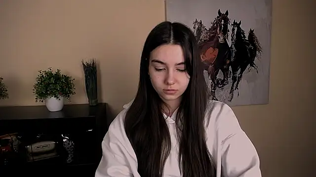 Lili magic online show from 12-19-25, 01:13