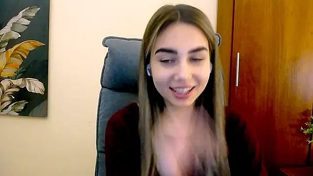 Lili magic online show from 01-25-25, 04:13